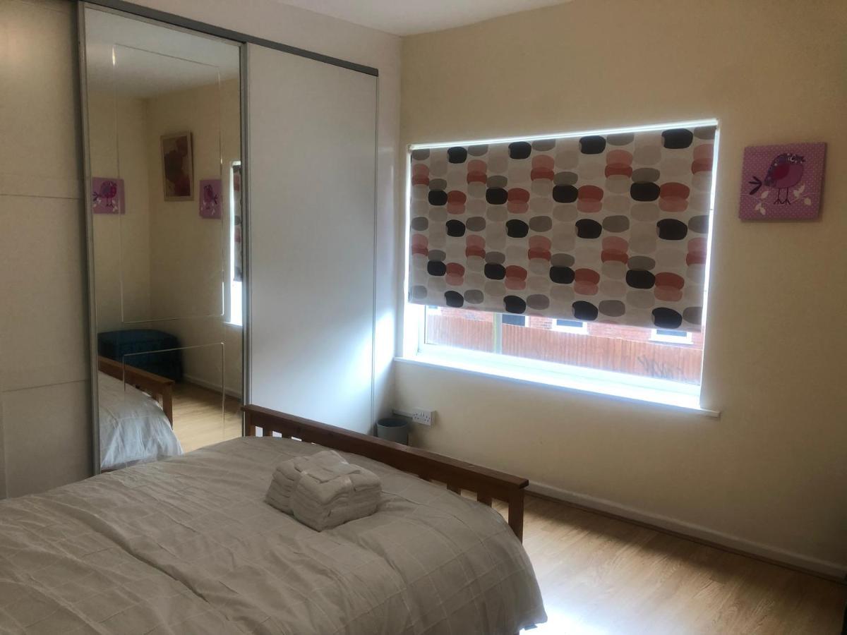 Northfield Eejs Beautiful 2 Bed Home מראה חיצוני תמונה