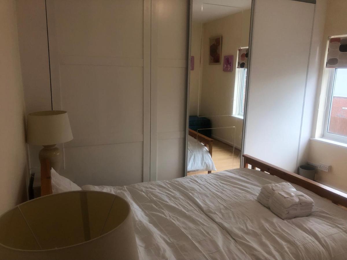 Northfield Eejs Beautiful 2 Bed Home מראה חיצוני תמונה